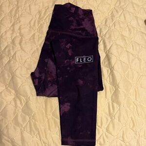 Fleo Dark Purple Leggings